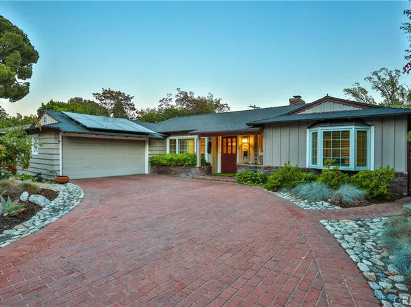 666 W 9th St, Claremont, CA 91711