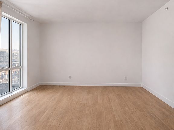 3rd image of 1035 President St #8E