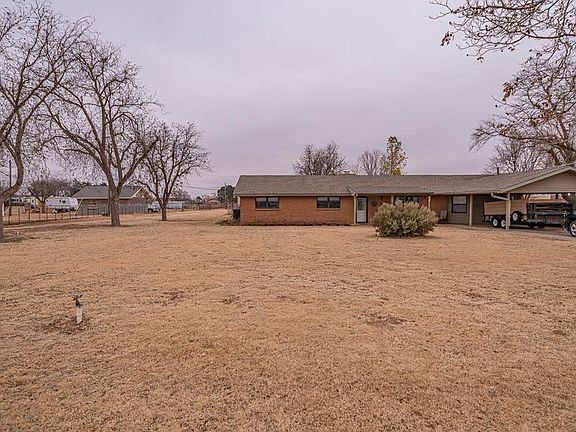 3rd image of 404 E County Road 127