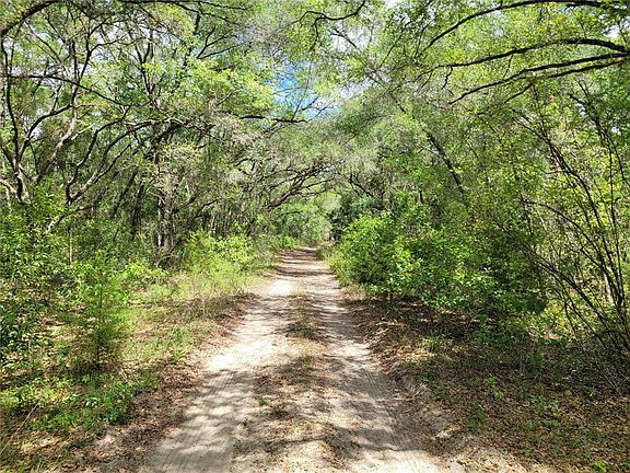 4th image of 910 FERNCREEK AVENUE LOT 0140