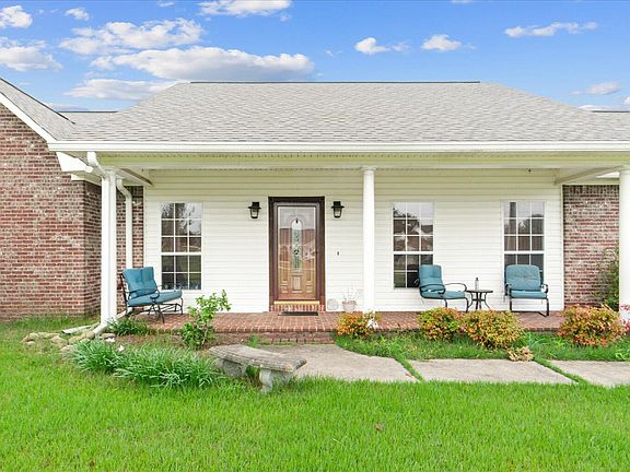3rd image of 3 Griffin Dr
