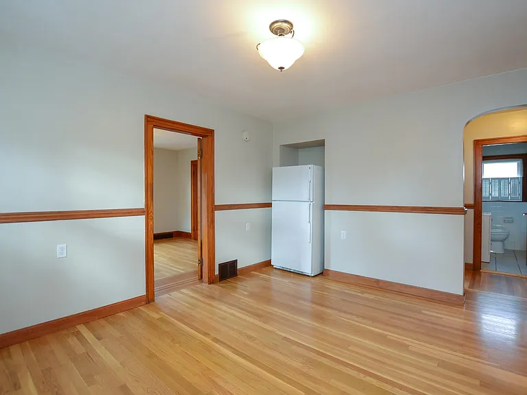 32 Gilman St #2 — Photo 12