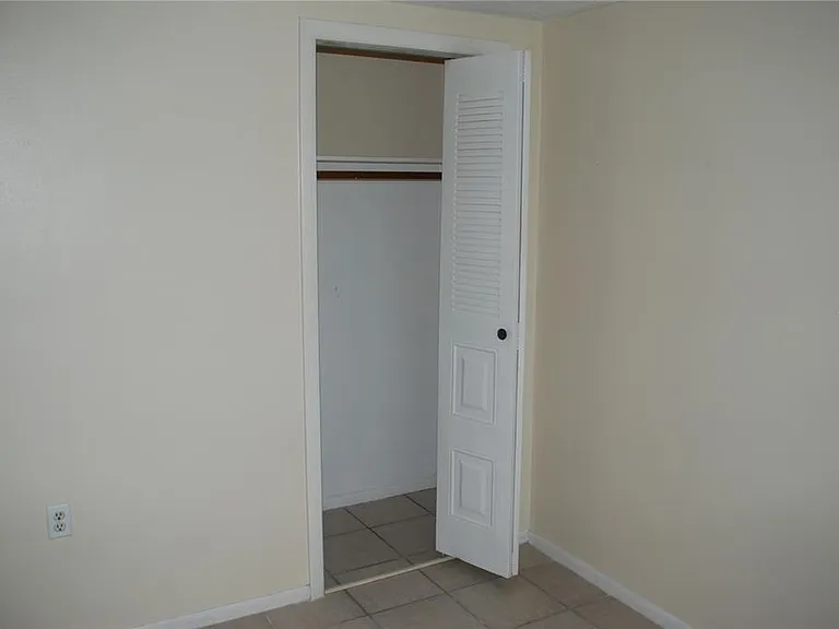 1624 Springdale Dr — Photo 20