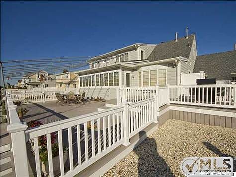 2nd image of 215 Ketch Rd