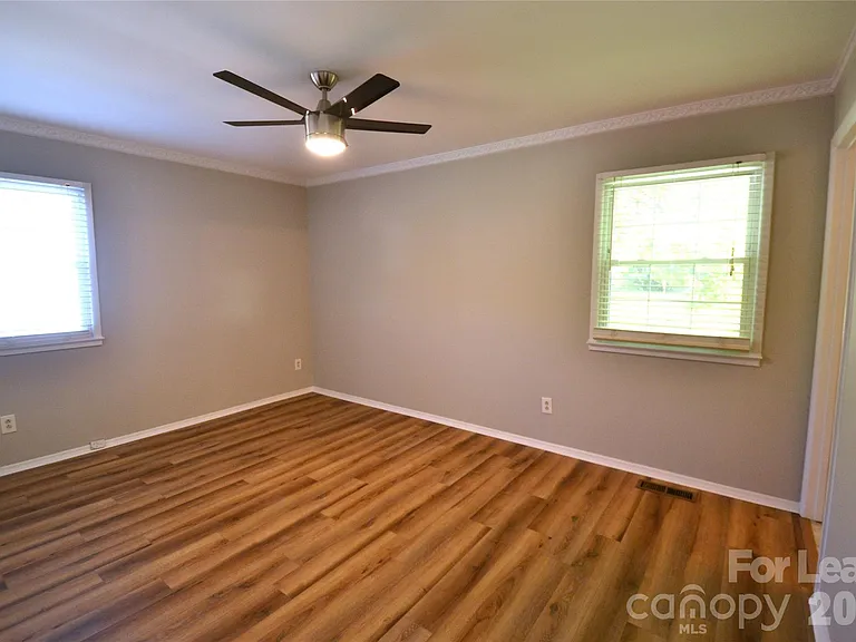 1422 Thermal Rd — Photo 24