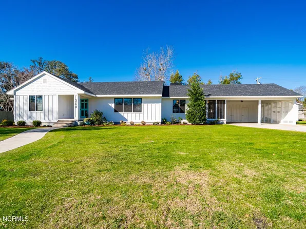 306 Mansfield Parkway, Morehead City, NC 28557