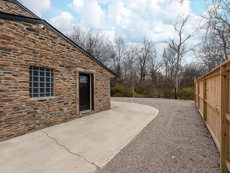 3383 Paris Blvd — Photo 4