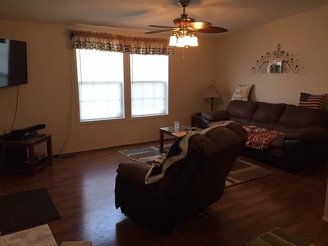 2nd image of 356 Kimberly Ln