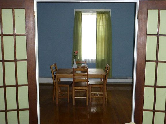 3rd image of 498 Whitney Ave APT 2D