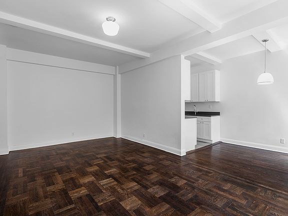 3rd image of 12 E 86th St APT 306