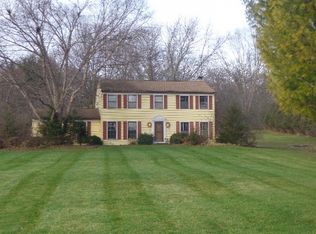 4119 Billingsgate Ln, Woodstock, IL 60098