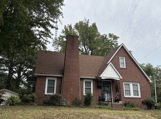 610 Jackson St, Paris, TN 38242