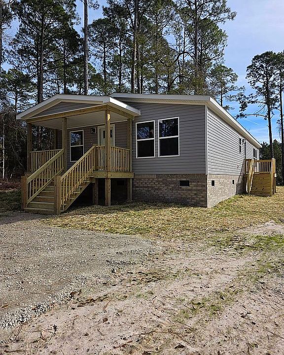 1st image of 2372 Circle Dr SW