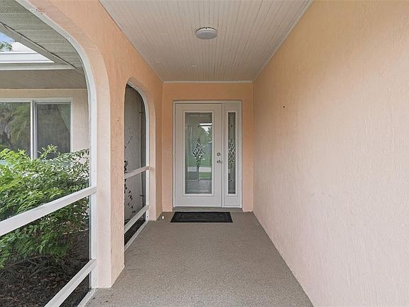3rd image of 18682 ASHCROFT CIRCLE