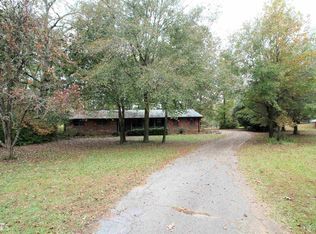 798 Minix Rd, Sharpsburg, GA 30277