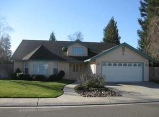 13320 E Gina Dr, Lockeford, CA 95237