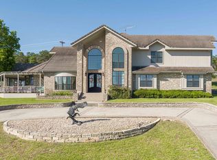 128 Nimitz Dr, Kerrville, TX 78028