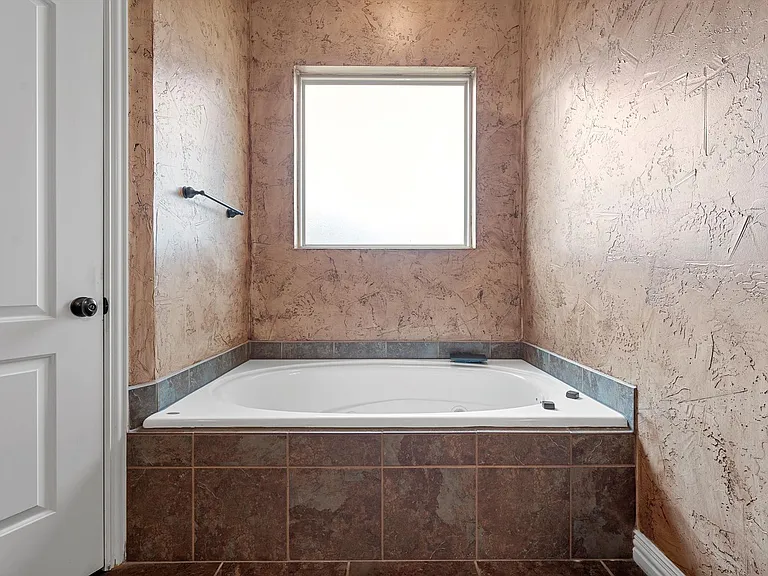 7030 Flagstone Cir — Photo 20