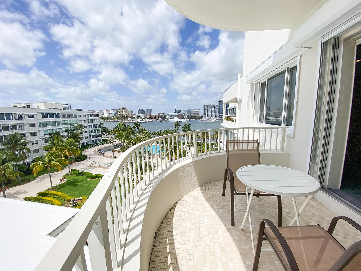 1 bed, 1.0 bath, 540 sqft, $11,000 — Photo 1