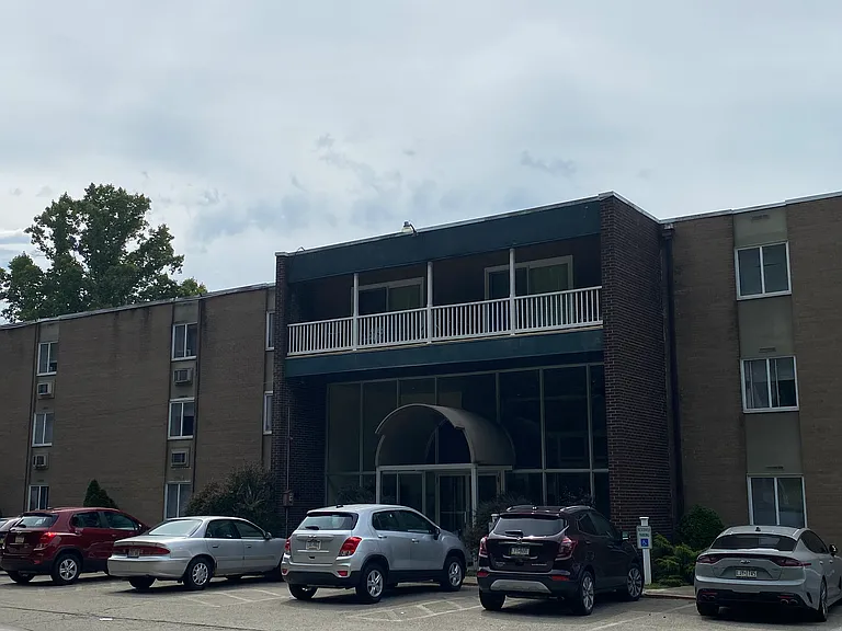 The North Main Apartments — Photo 3
