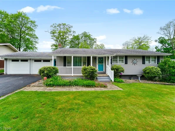 116 Woodland Dr, New Middletown, OH 44442