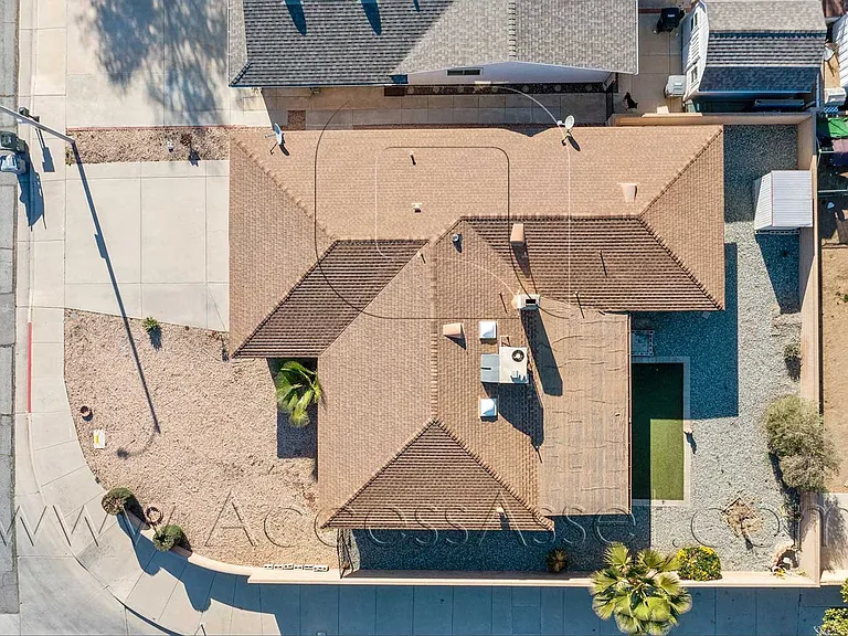 1700 Walden Ln — Photo 14