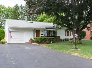 40 Villa Nova Rd, Rochester, NY 14617