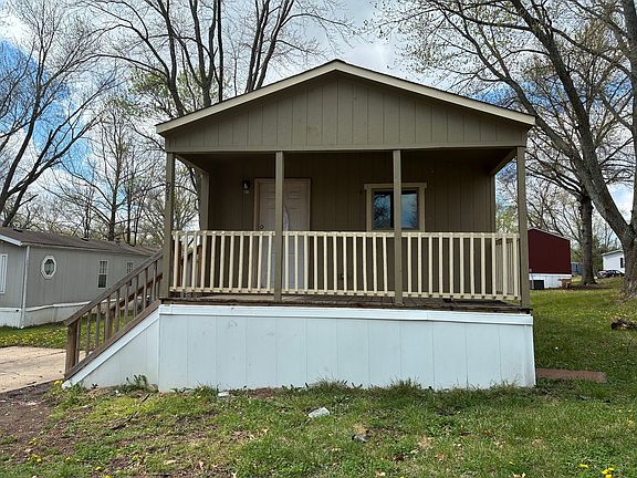 2nd image of 3831 SW South Park Ave