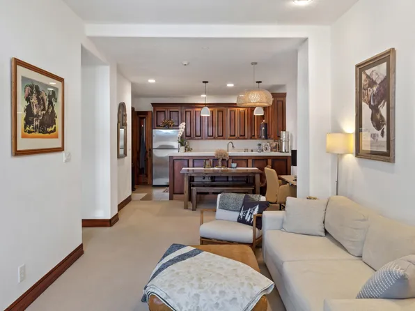 145 Sunny Ridge Pl APT E2, Mountain Village, CO 81435