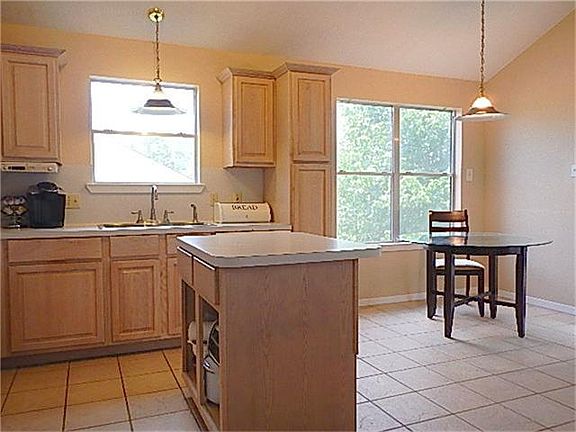 5th image of 2710 Avenue D