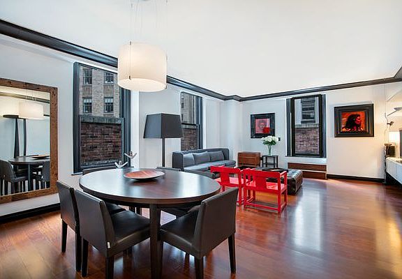 3rd image of 55 Wall Street Ct #H-940