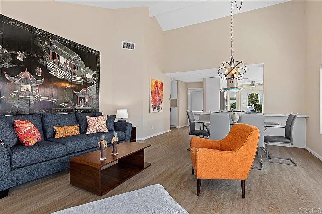 2 bed, 1106 sqft, $6,300 — Photo 1