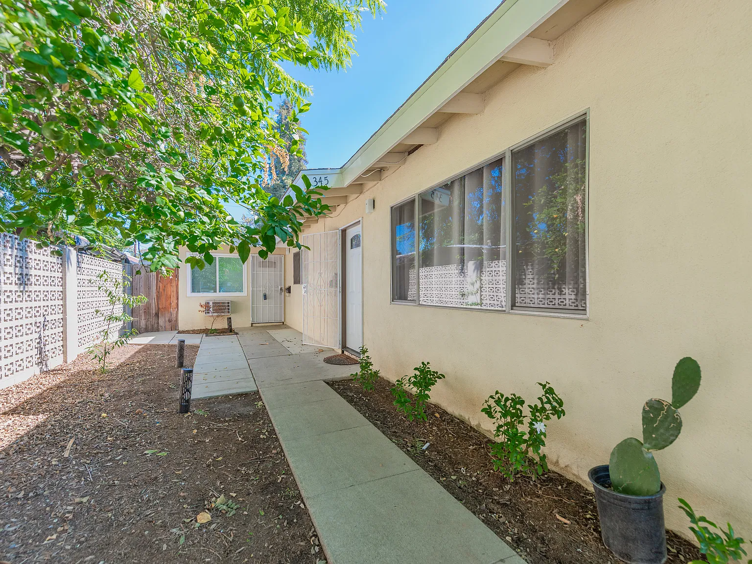 2 bed, 875 sqft, $2,900 — Photo 3