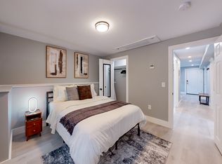 44 Hall St #B, Providence, RI 02904