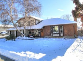 10288 S Weeping Willow Dr, Sandy, UT 84070