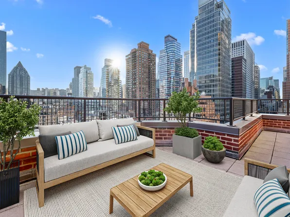 333 East 55th Street PHC image 1 of 17