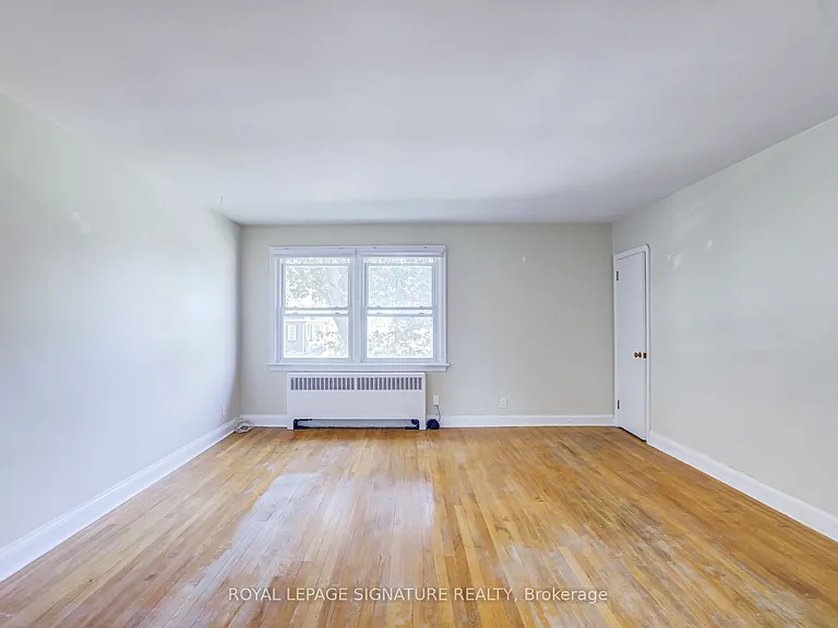 855 Simcoe St N #3 — Photo 12