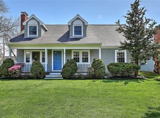 6 Jesse Davis Ln, Barrington, RI 02806