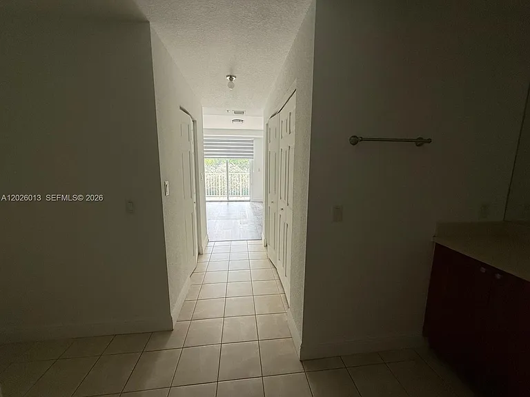 107 Mendoza Ave #201 — Photo 17