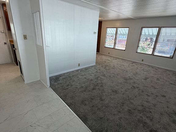 4th image of 695 E Greg St #6