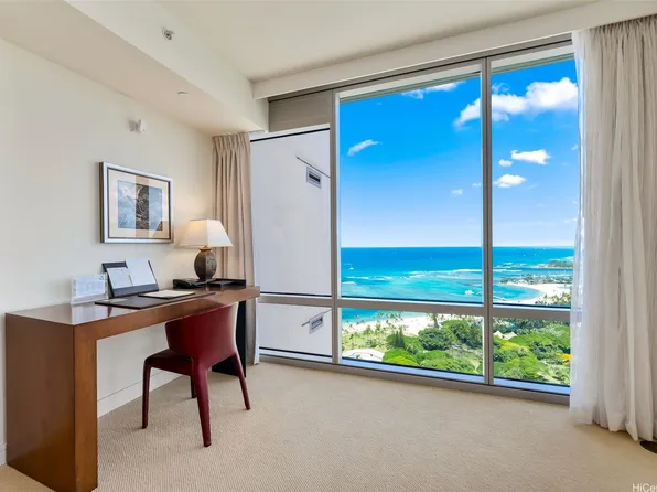 223 Saratoga Rd #3501, Honolulu, HI 96815