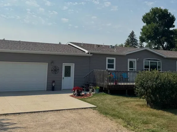 207 4th St S, Willow City, ND 58384