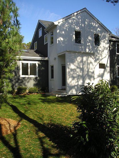 1st image of 6 Sandown Ct