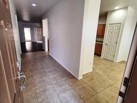 5th image of 17967 W Lawrence Ln