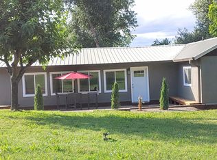 3465 Beacon Dr, Anderson, CA 96007