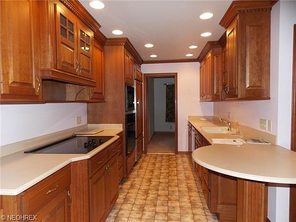 2nd image of 680 Wildwood Cir