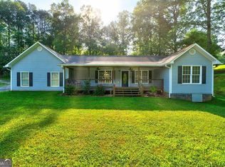 30 Red Bird Ln, Ellijay, GA 30540