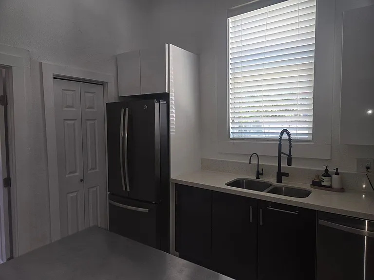 1118 Nolan St — Photo 7