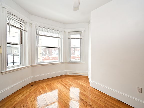 4th image of 26 Hemenway St APT 38