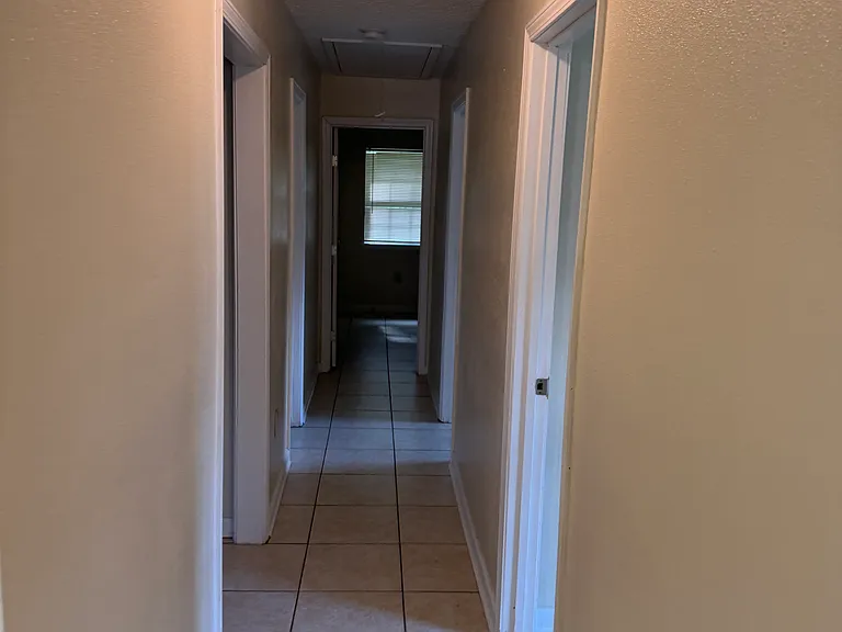 1013 Seville Ave #B — Photo 10